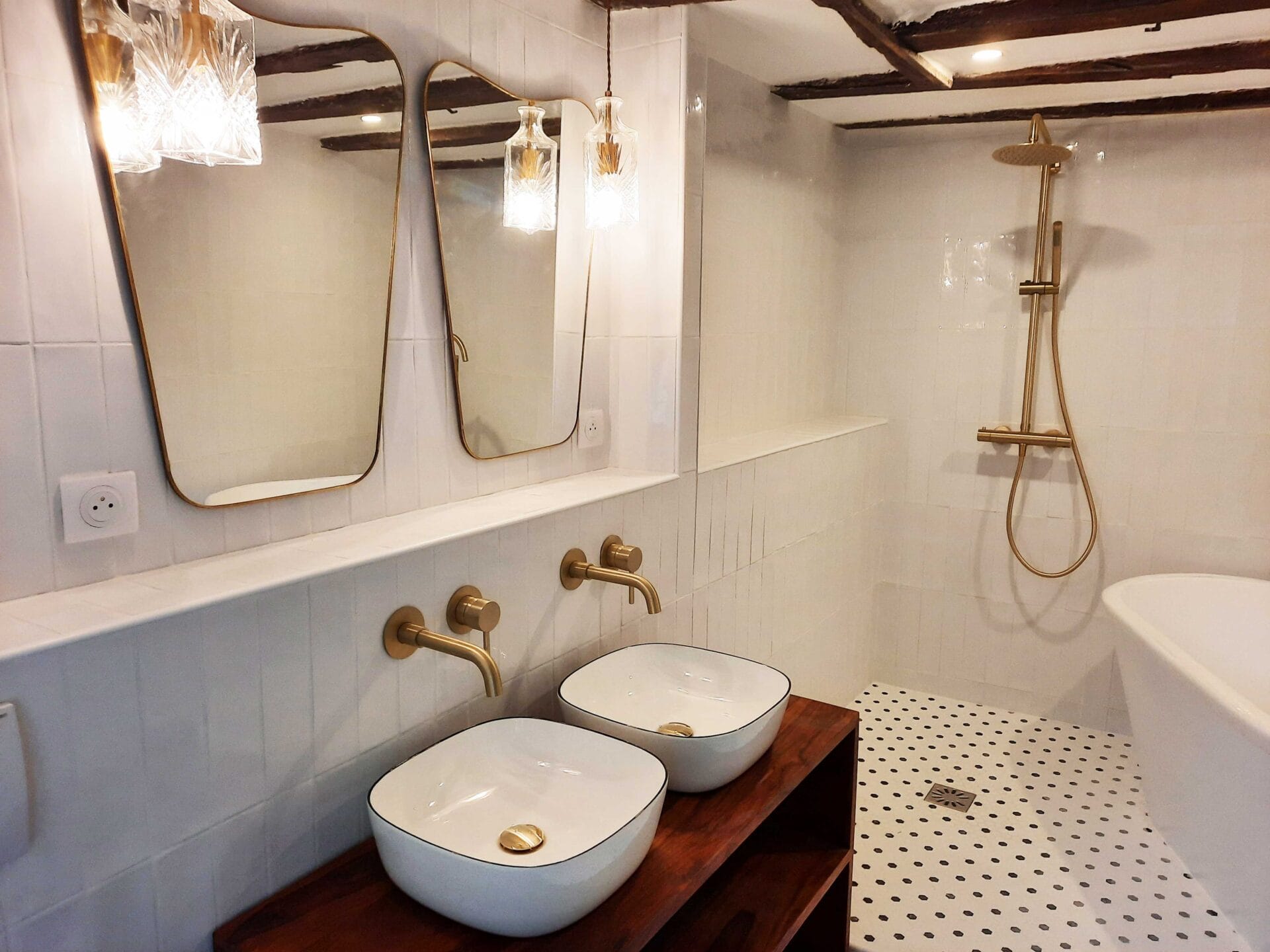 Rénovation d'une salle de bain réalisée par Draveil Rénovation